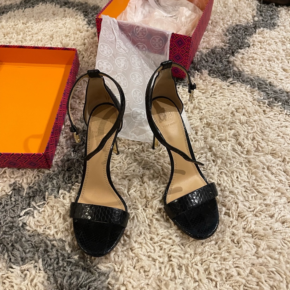 Tory Burch Keri sandal dunesnake black 8